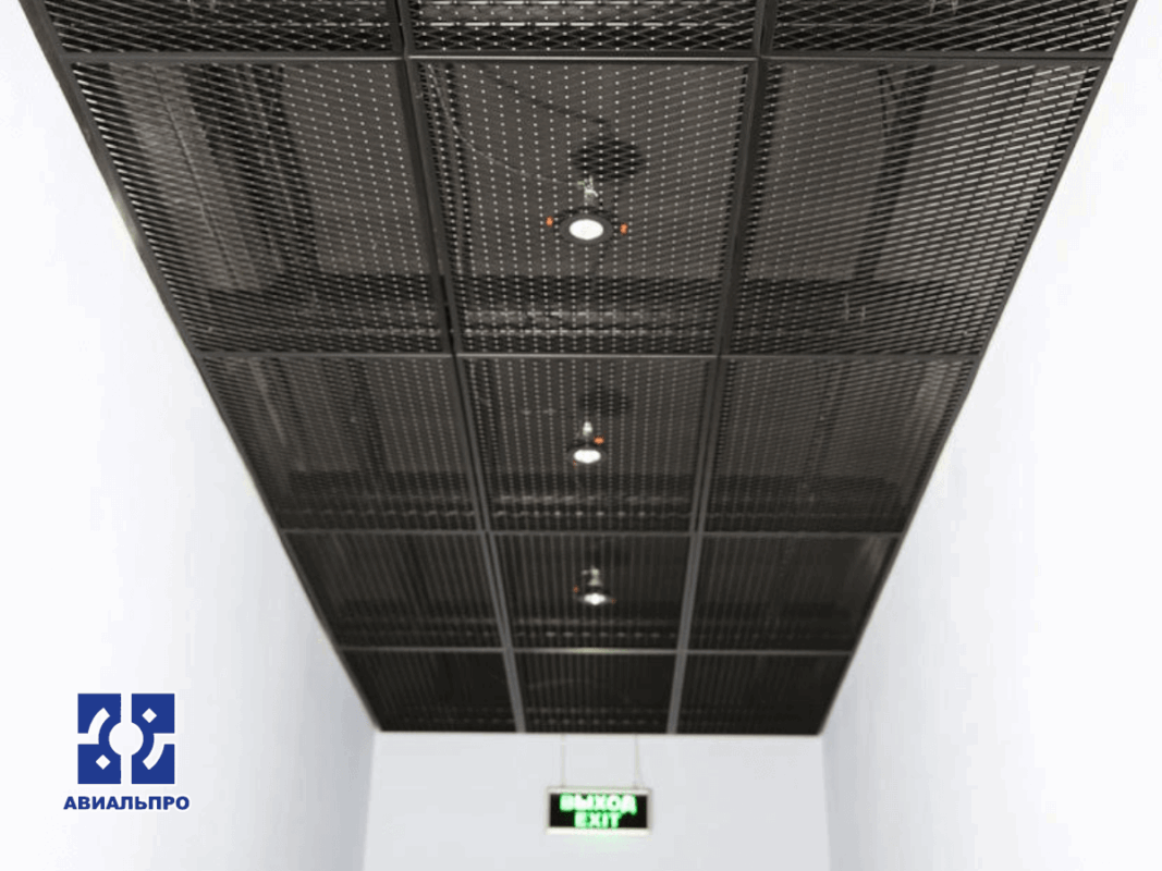 Съемные потолки для коридоров с коммуникациями от АВИАЛЬПРО